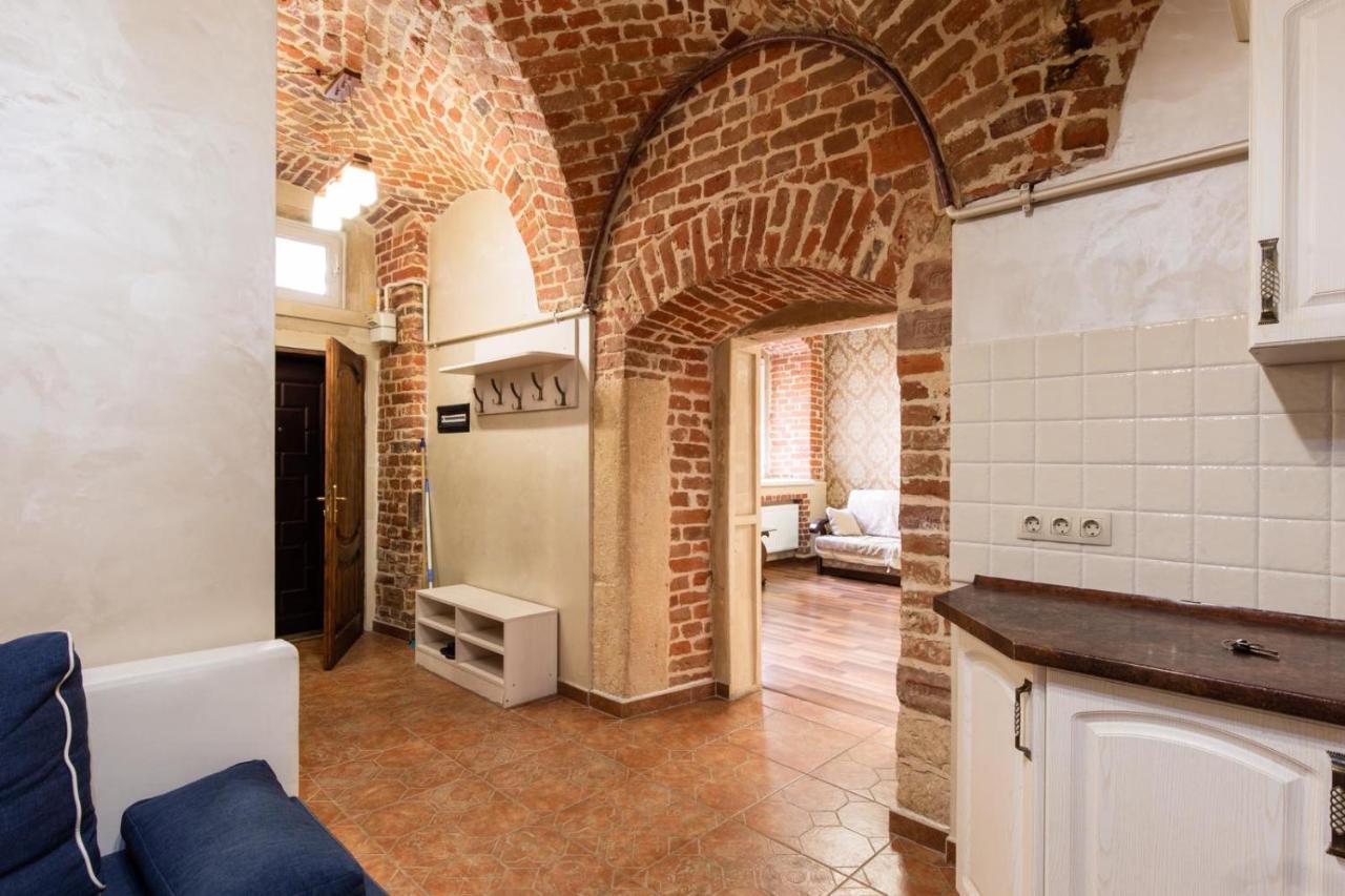 Spirit Of Old Lviv Apartment Main Square ภายนอก รูปภาพ